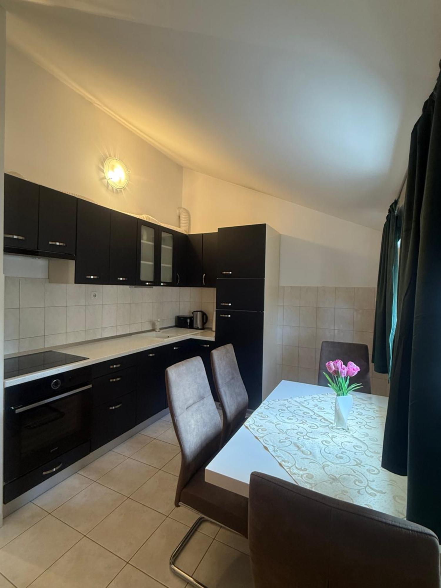 Apartment My Place สปลิท ภายนอก รูปภาพ